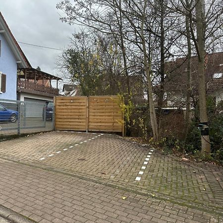 Family-Apartment Mit Balkon, Kueche, Parkplatz & Waschmaschine Offenburg Exterior photo